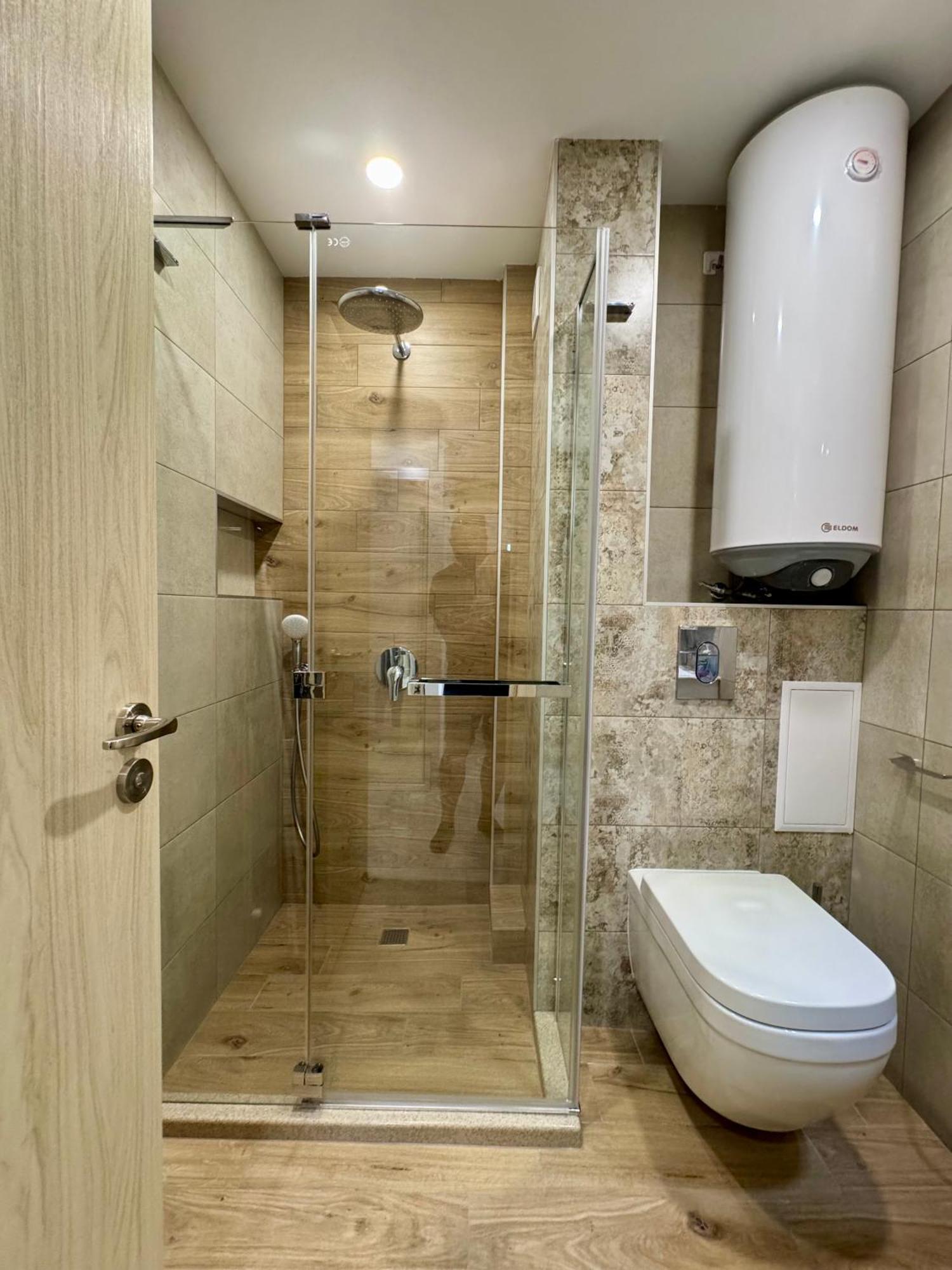 Parkview Luxury In City Center 8 Veliko Tŭrnovo Exterior foto