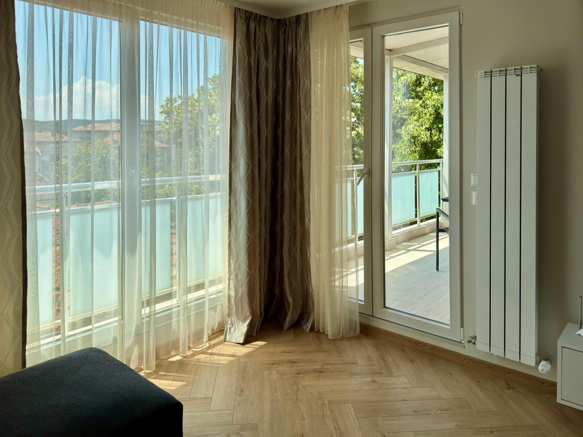 Parkview Luxury In City Center 8 Veliko Tŭrnovo Exterior foto